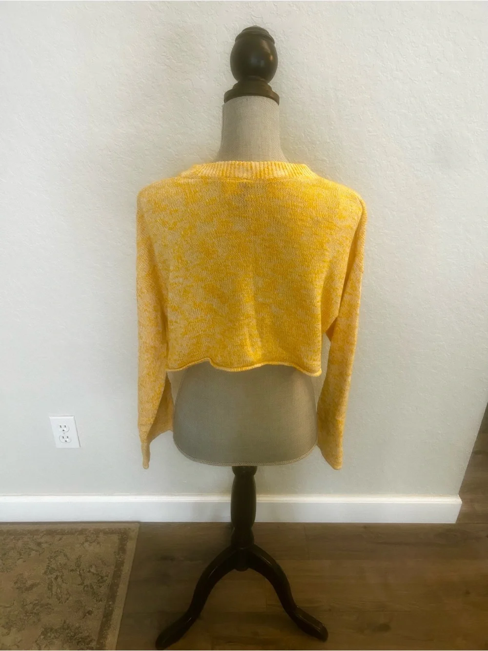 H&M Yellow Marled Cropped Knit Sweater